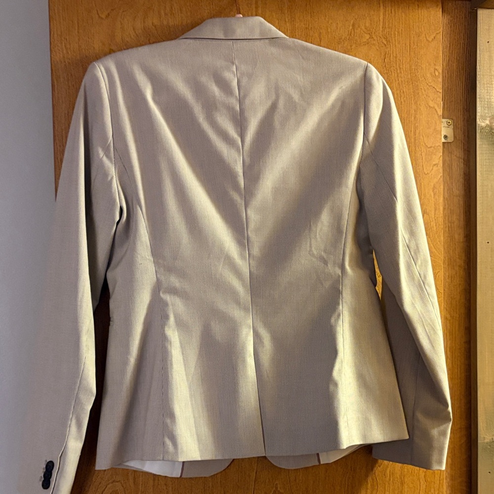 Banana Republic Light Tan Blazer - Picture 3 of 3